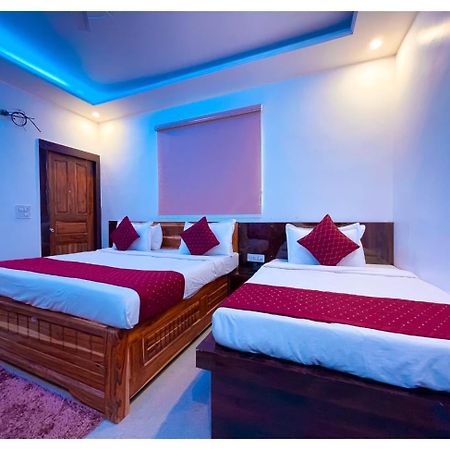 Hotel Town Grand Agra  Kültér fotó